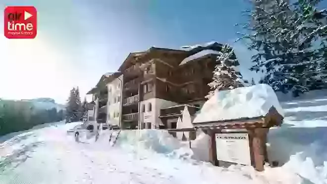 If you're searching for the ultimate ski getaway, look no further than Hotel Le Strato